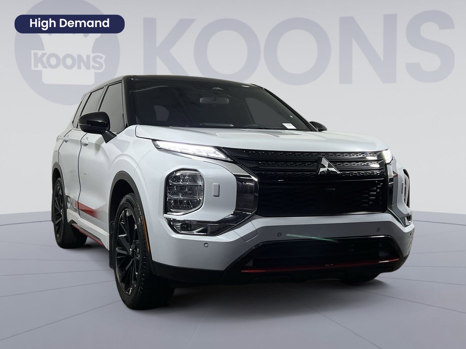 Used 2023 Mitsubishi Outlander SE Black Edition