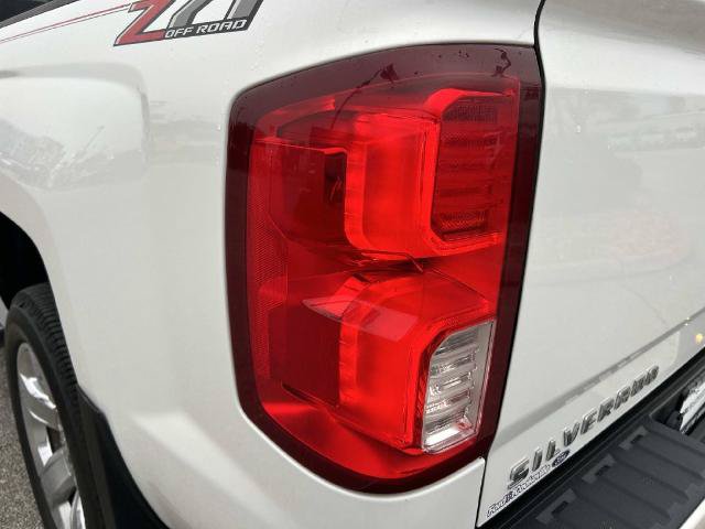 Used 2018 Chevrolet Silverado 1500 LTZ Z71 w/ LTZ Plus Package AWD/4WD image 11
