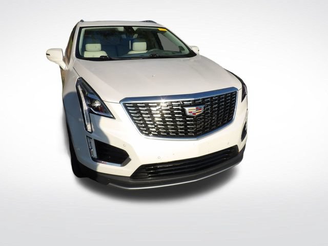 Used 2021 Cadillac XT5 Premium Luxury FWD image 3