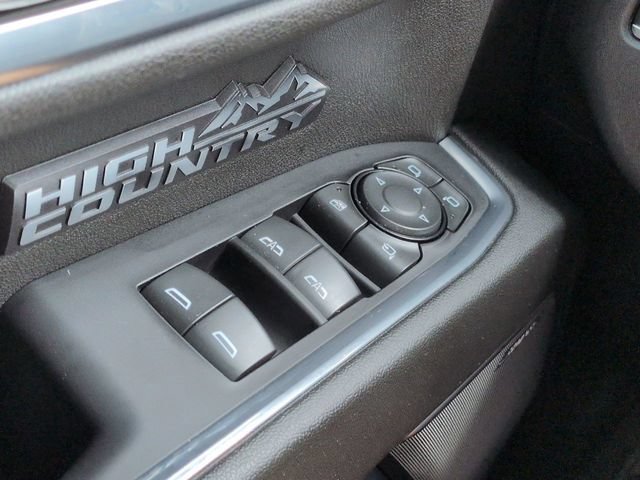 Used 2024 Chevrolet Silverado 1500 High Country w/ Midnight Edition AWD/4WD image 26