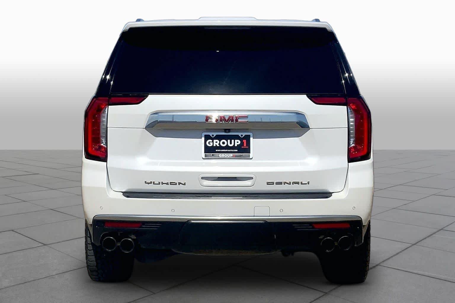 Used 2023 GMC Yukon Denali AWD/4WD image 5