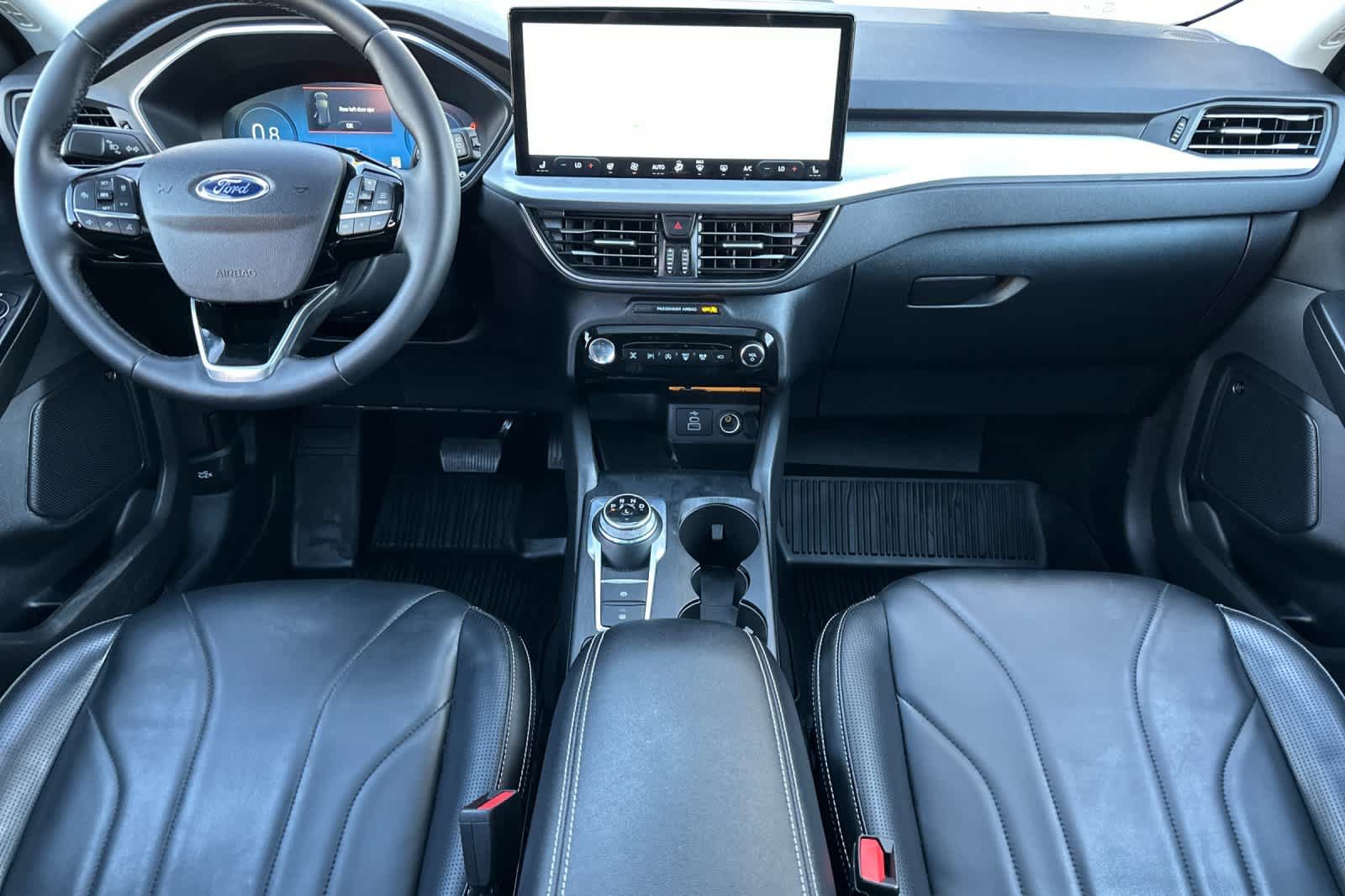 Certified 2025 Ford Escape Platinum w/ Premium Technology Package AWD/4WD image 3