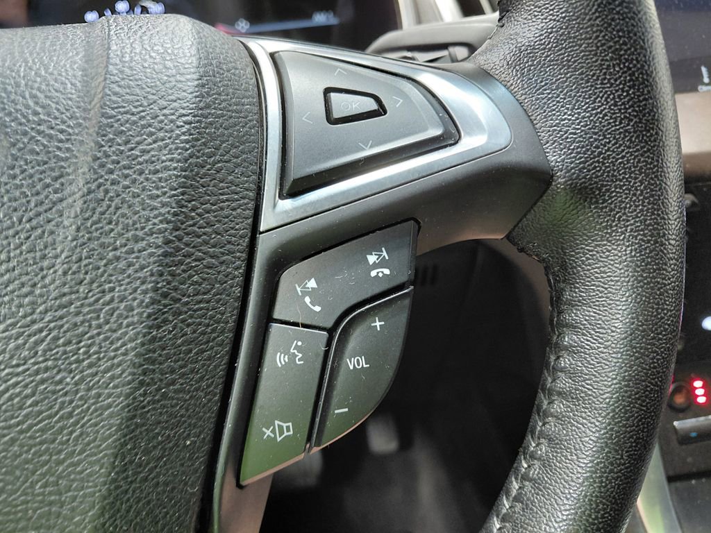 Certified 2018 Ford Edge Titanium AWD/4WD image 34