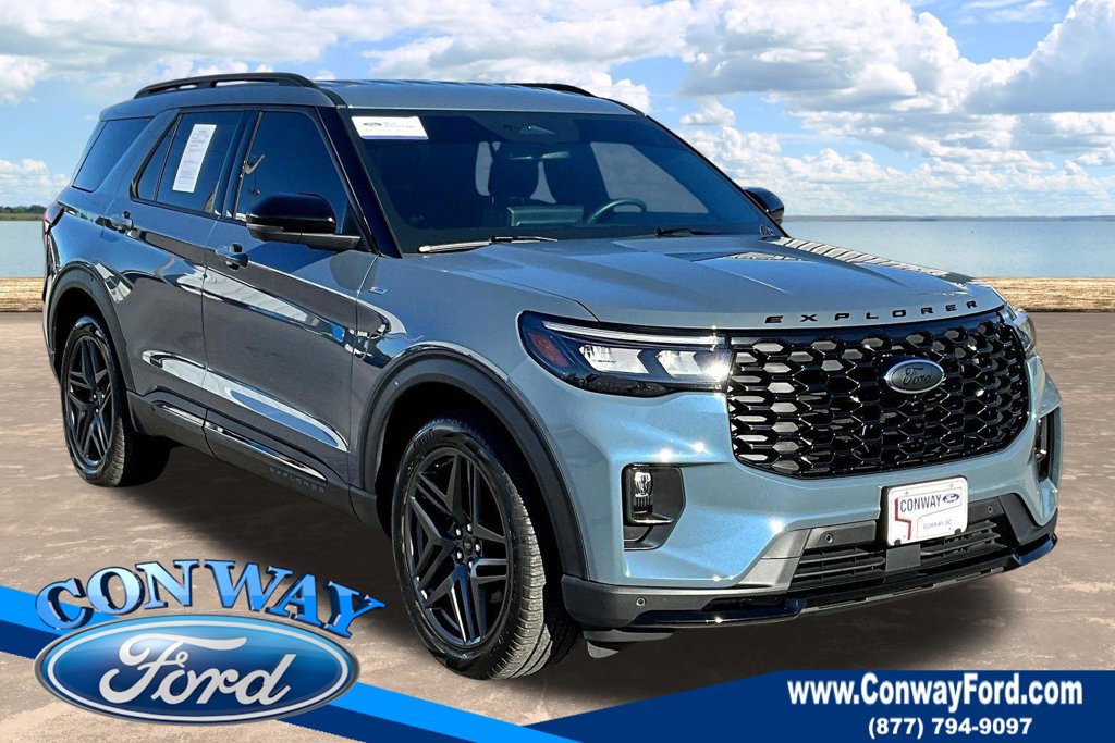 Certified 2025 Ford Explorer ST-Line w/ Premium Package AWD/4WD image 1