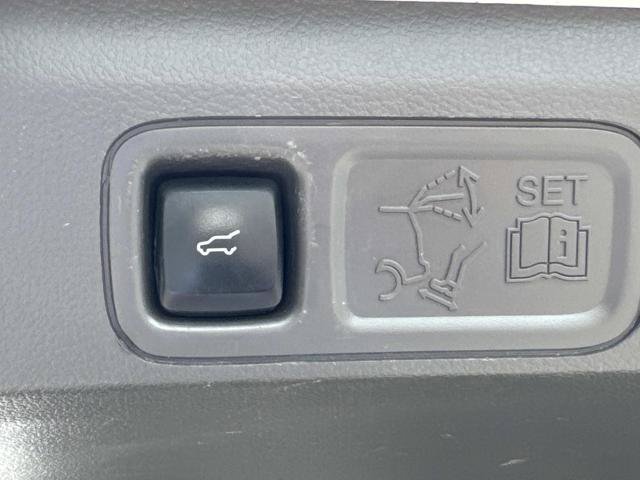 Certified 2019 Ford Expedition Limited w/ Equipment Group 301A RWD image 15