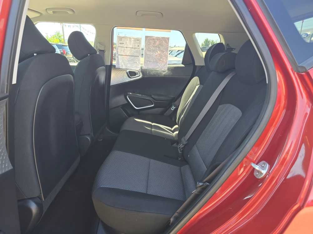 Used 2021 Kia Soul LX FWD image 16