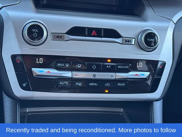 Certified 2021 Ford Explorer XLT w/ Equipment Group 202A AWD/4WD image 28