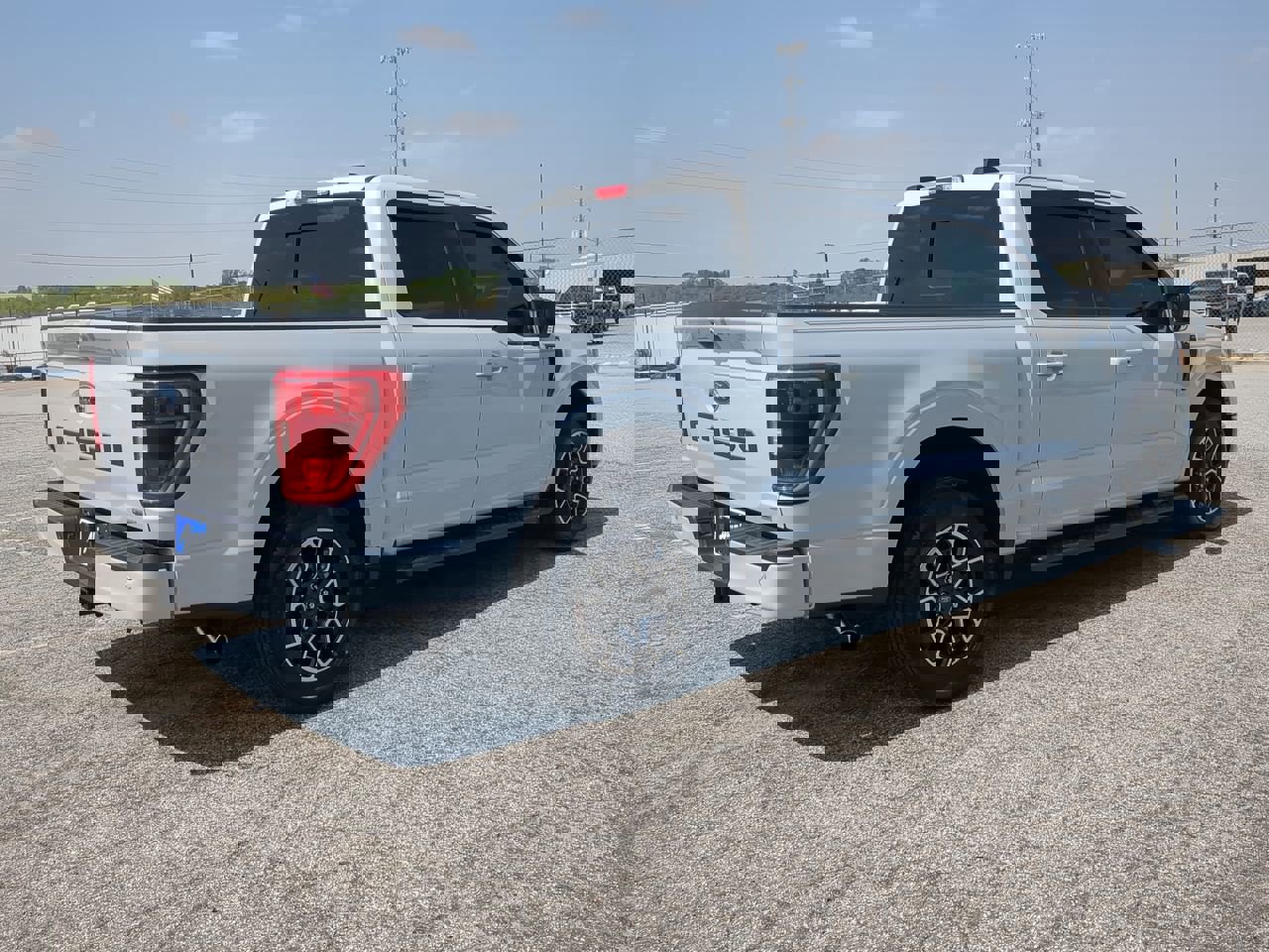 Certified 2022 Ford F150 XLT w/ Equipment Group 302A High image 4