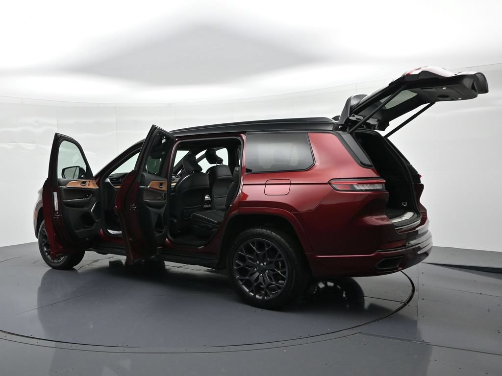 Used 2023 Jeep Grand Cherokee L Summit AWD/4WD image 27