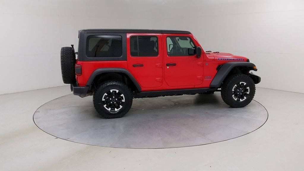 Used 2025 Jeep Wrangler Unlimited Rubicon 4xe w/ Convenience Group AWD/4WD image 12