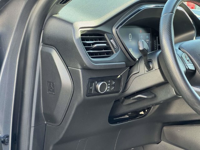 Certified 2024 Ford Escape ST-Line FWD image 30