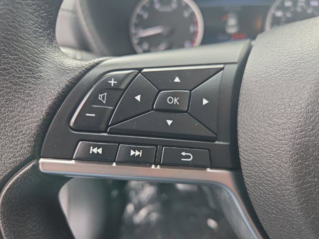 Used 2023 Nissan Sentra SV FWD image 20