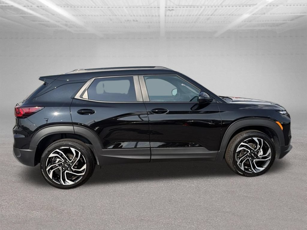 Used 2024 Chevrolet TrailBlazer RS w/ Driver Confidence Package AWD/4WD image 13