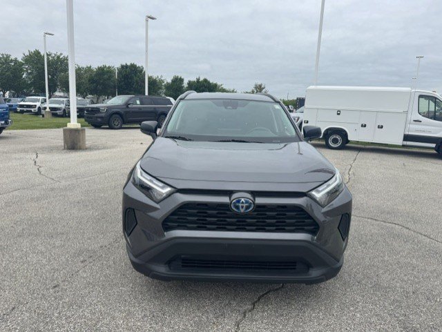 Used 2023 Toyota RAV4 LE AWD/4WD image 2