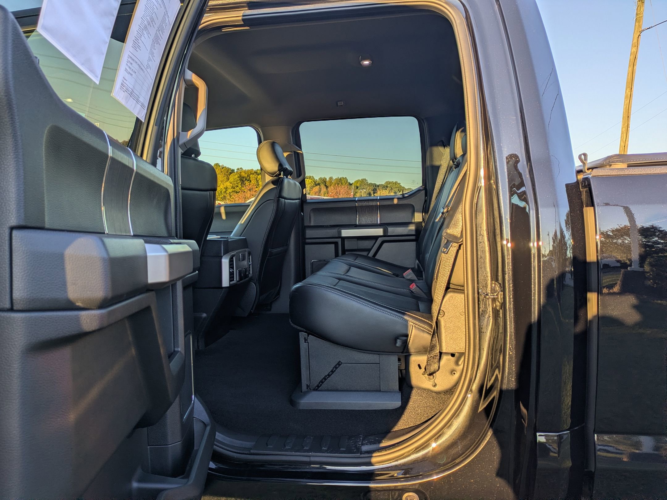 Certified 2020 Ford F250 Lariat w/ Tremor Off-Road Package image 29