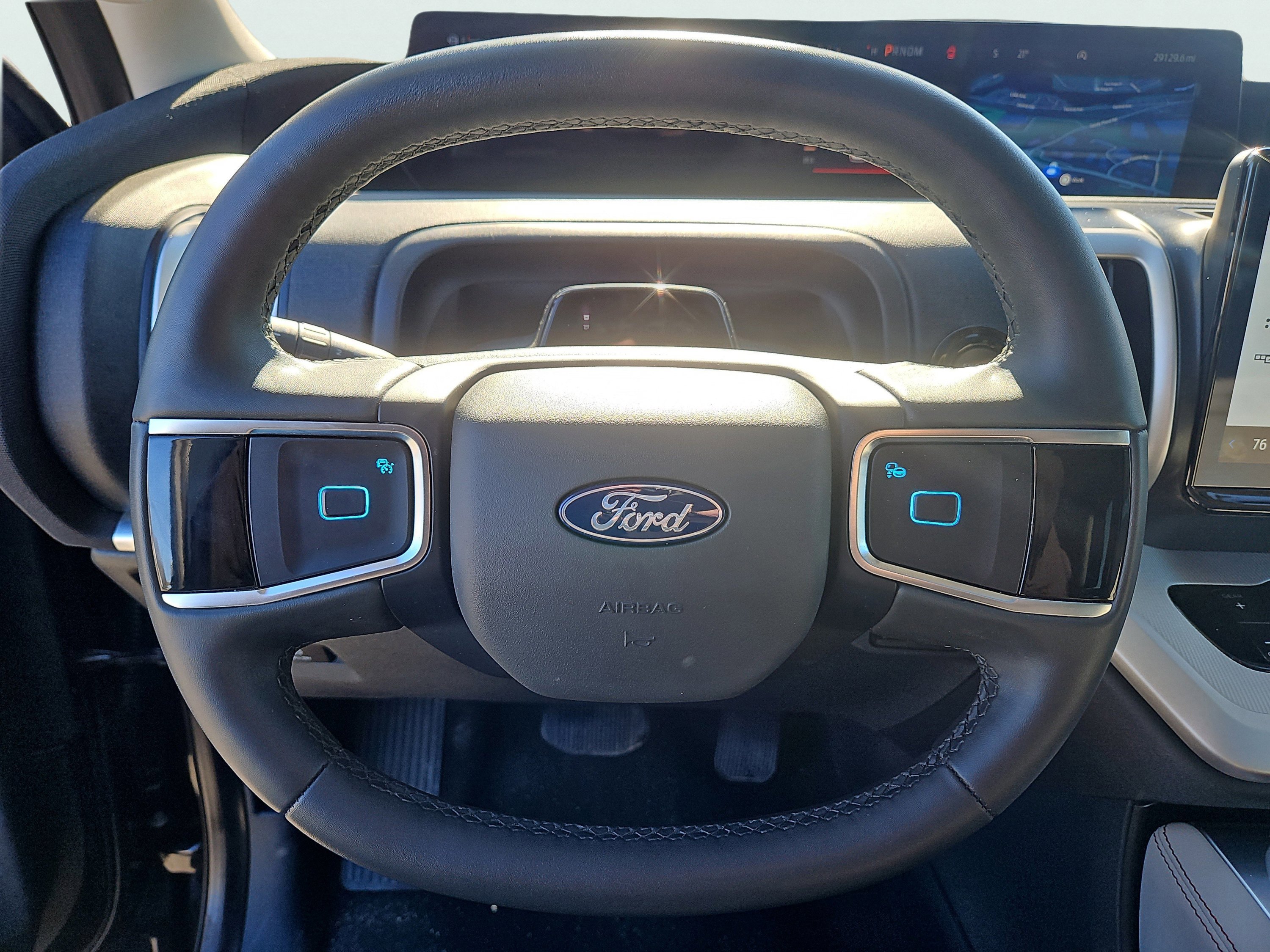 Certified 2025 Ford Expedition Active image 30