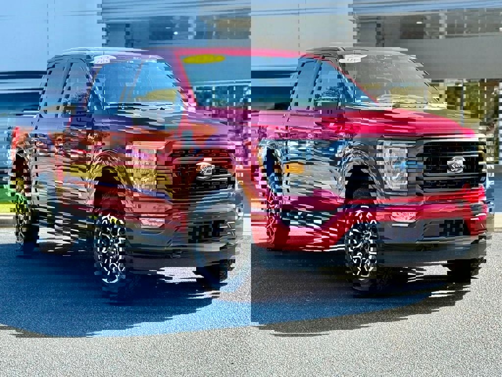 Certified 2022 Ford F150 XLT w/ Equipment Group 302A High image 2