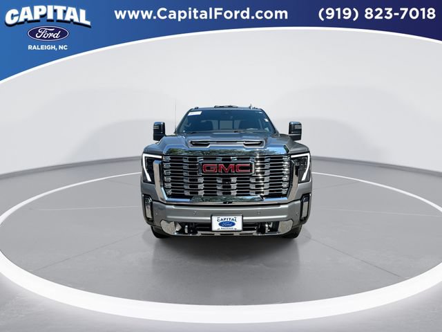 Used 2025 GMC Sierra 2500 Denali w/ Denali Reserve Package AWD/4WD image 3