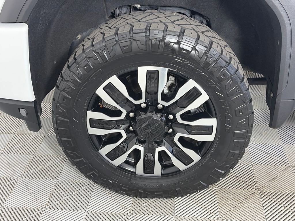 Used 2020 GMC Sierra 3500 Denali w/ Denali Ultimate Package AWD/4WD image 8