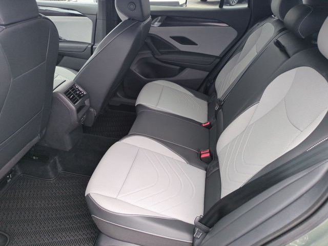 Used 2026 Volkswagen Tiguan SE R-Line FWD image 20