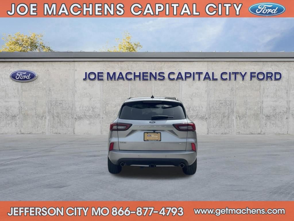 Certified 2023 Ford Escape ST-Line Select w/ Tech Pack #2 image 4