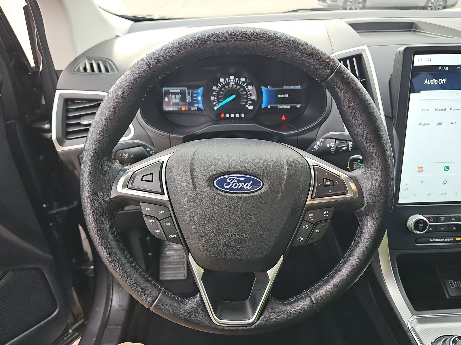 Certified 2022 Ford Edge SEL w/ Convenience Package AWD/4WD image 16
