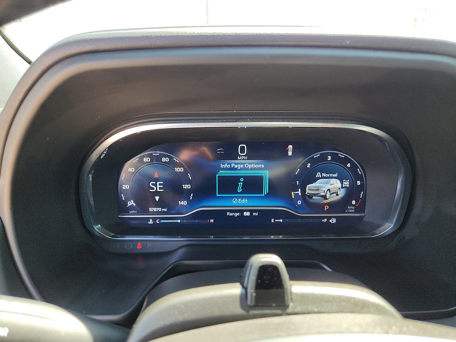 Used 2024 Chevrolet Suburban High Country w/ Advanced Technology Package image 10