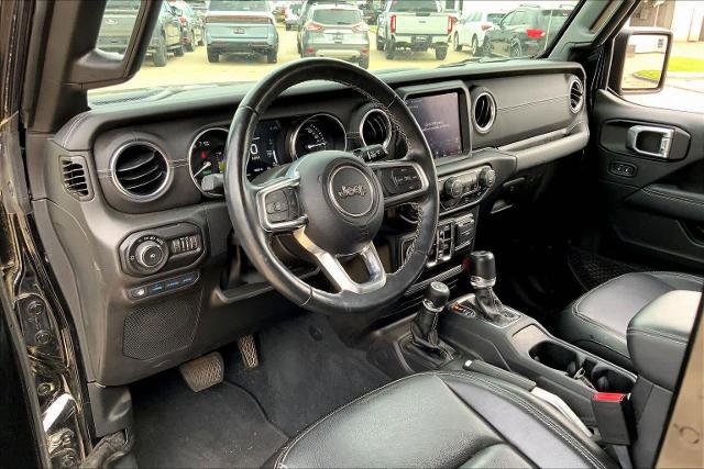 Used 2022 Jeep Wrangler Unlimited Sahara w/ Cold Weather Group AWD/4WD image 18