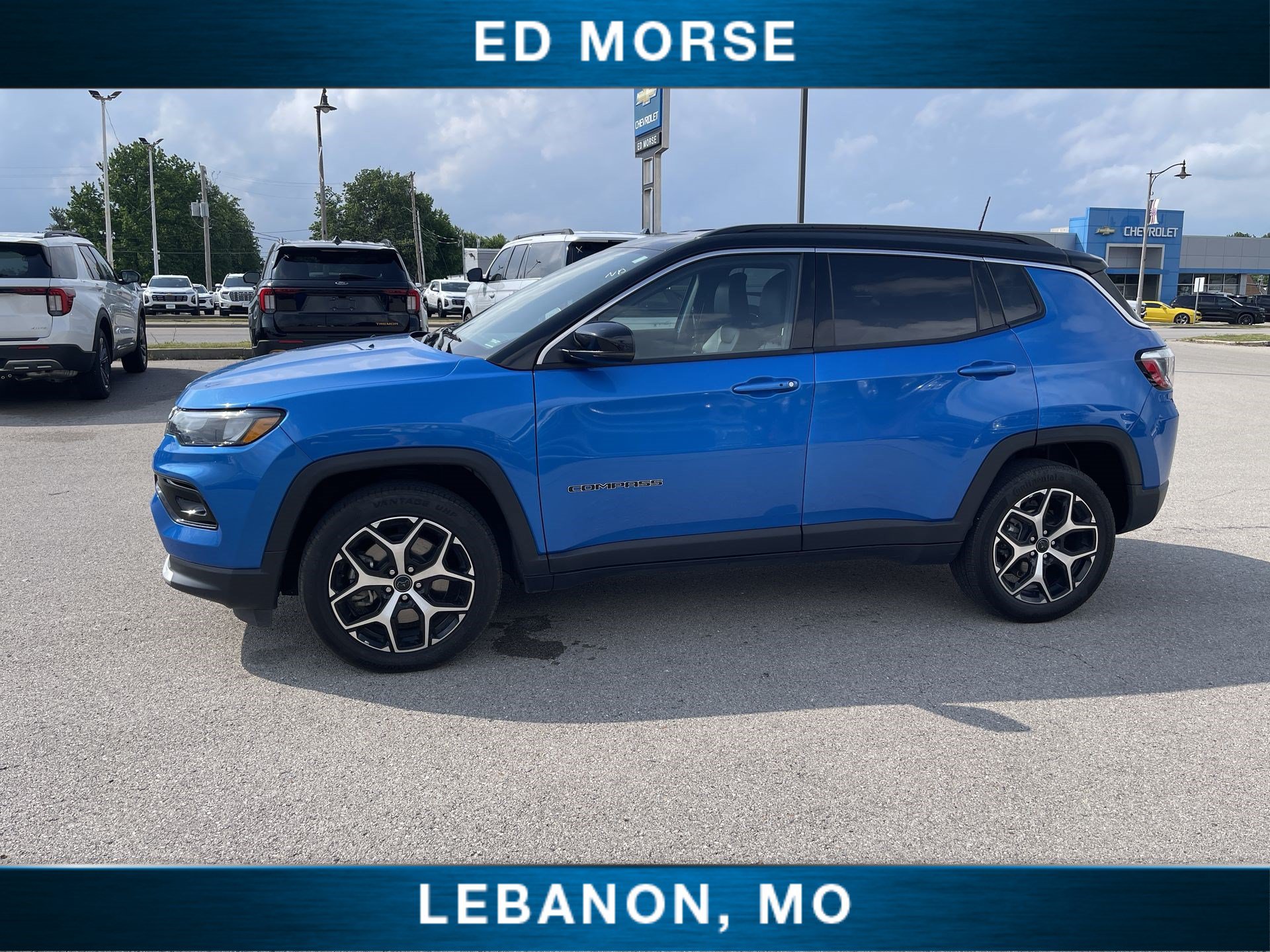 Used 2025 Jeep Compass Limited AWD/4WD image 10