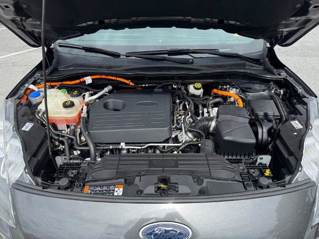 Certified 2020 Ford Escape Titanium AWD/4WD image 11