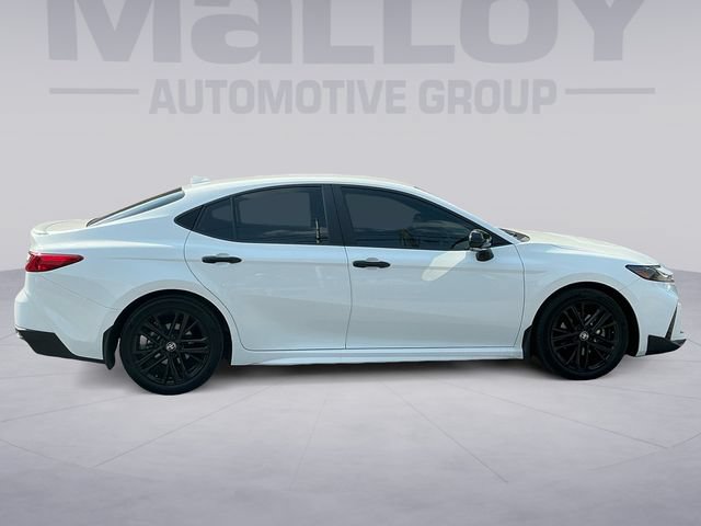Used 2025 Toyota Camry SE w/ Convenience Package FWD image 6