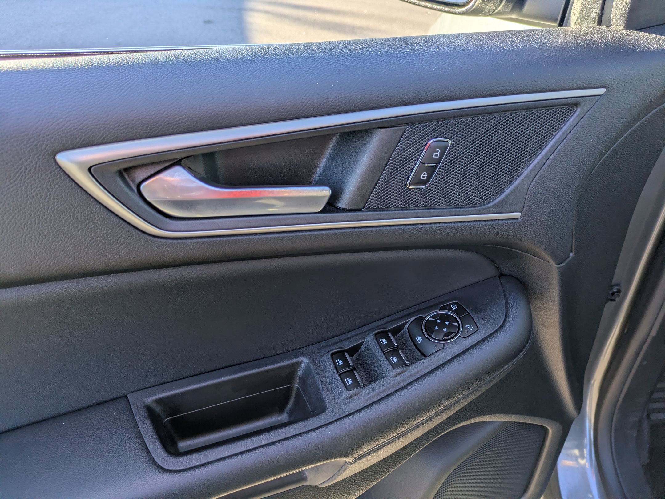 Certified 2022 Ford Edge SEL w/ Convenience Package image 16