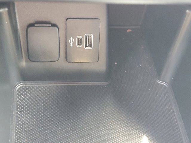 Certified 2025 Ford Explorer ST-Line image 29