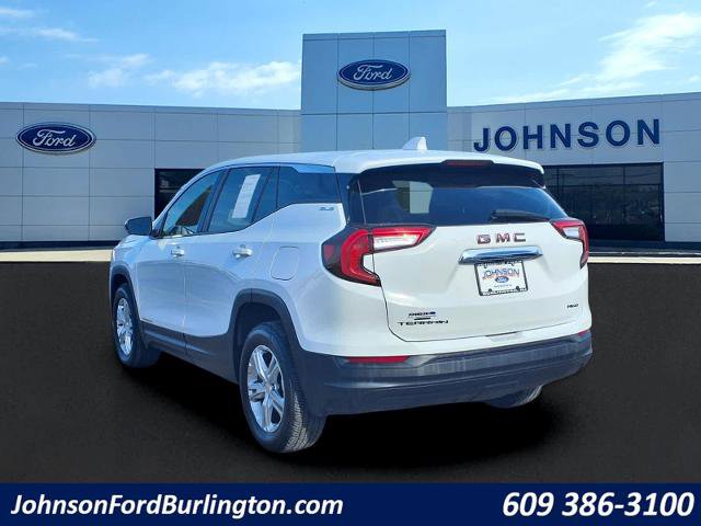Used 2024 GMC Terrain SLE image 5