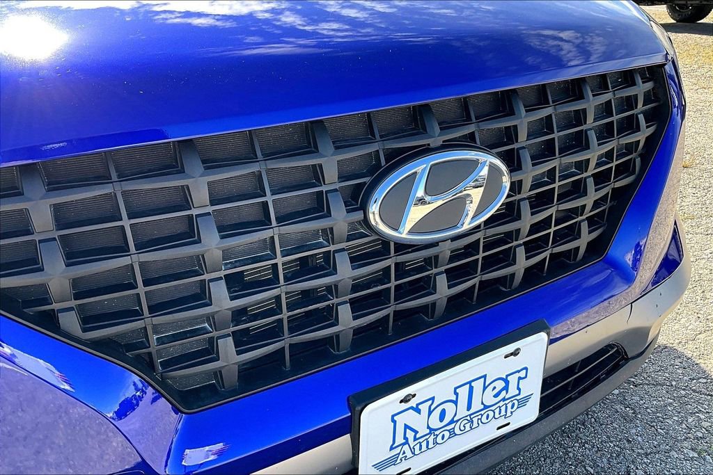 Used 2024 Hyundai Venue SE FWD image 28