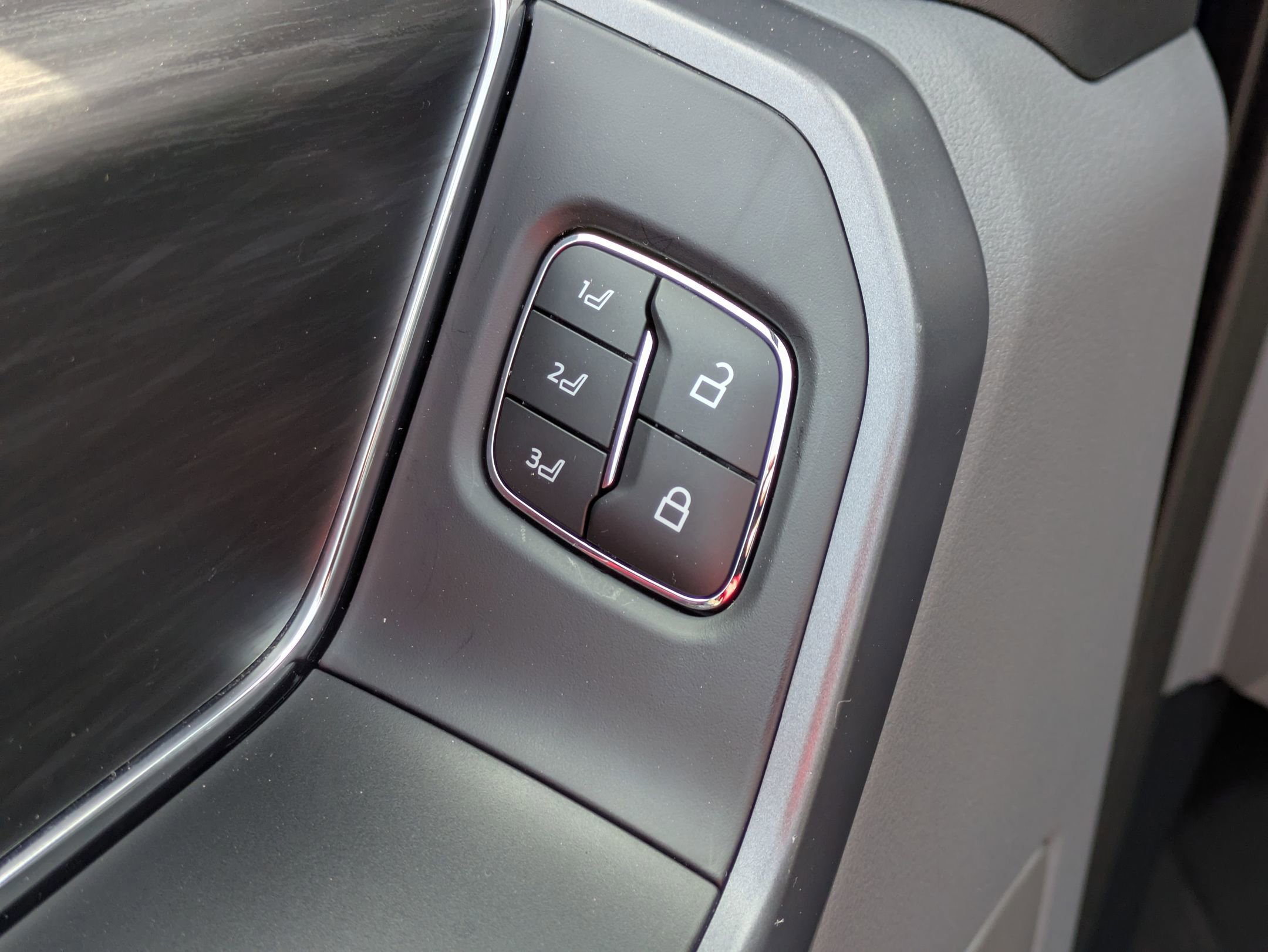 Certified 2025 Ford F150 Lariat w/ Equipment Group 501A Mid image 13