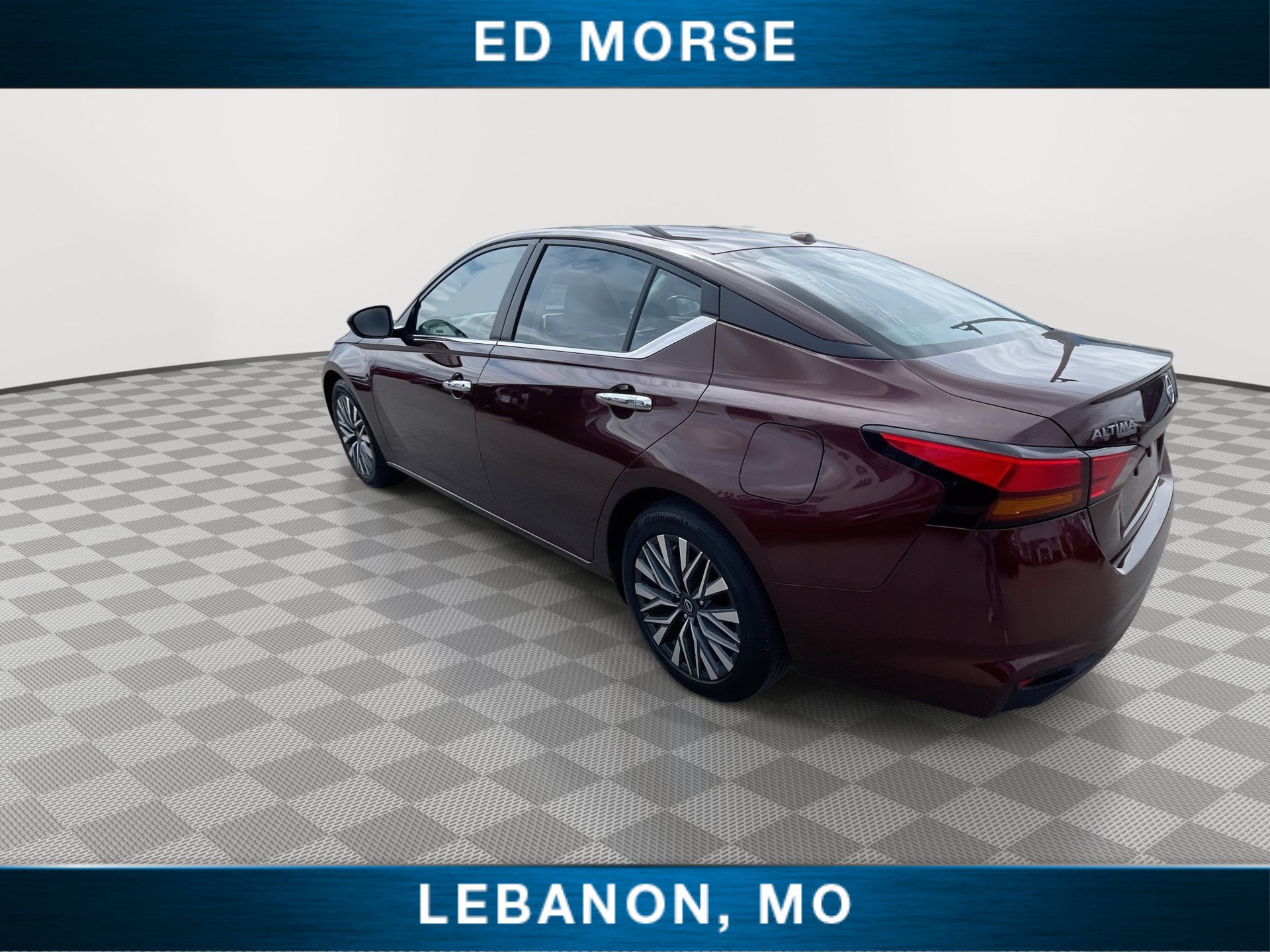 Used 2024 Nissan Altima 2.5 SV FWD image 6