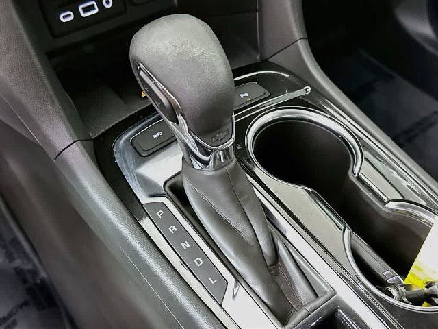 Used 2024 Chevrolet Equinox Premier AWD/4WD image 19