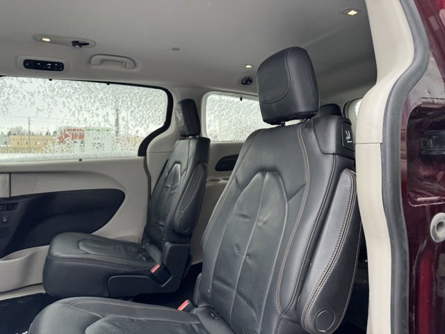 Used 2018 Chrysler Pacifica Touring-L Plus image 15