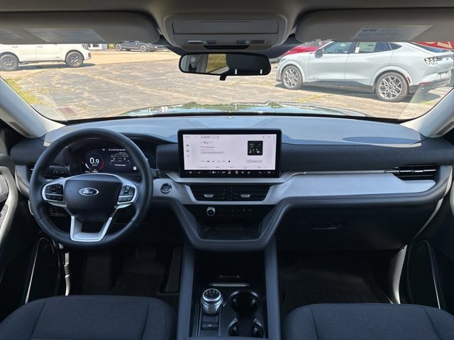 Certified 2025 Ford Explorer Active image 11