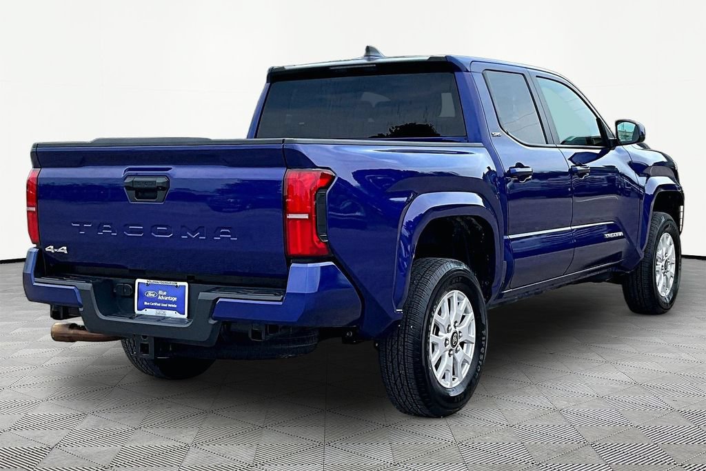 Used 2025 Toyota Tacoma SR5 AWD/4WD image 2