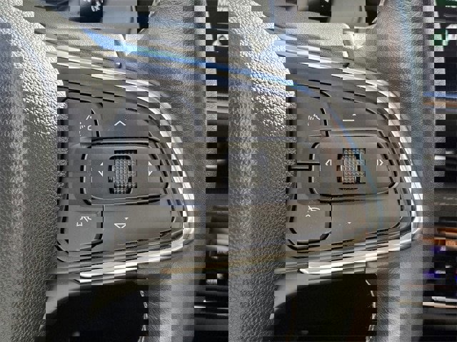 Used 2023 Buick Envision Essence image 18