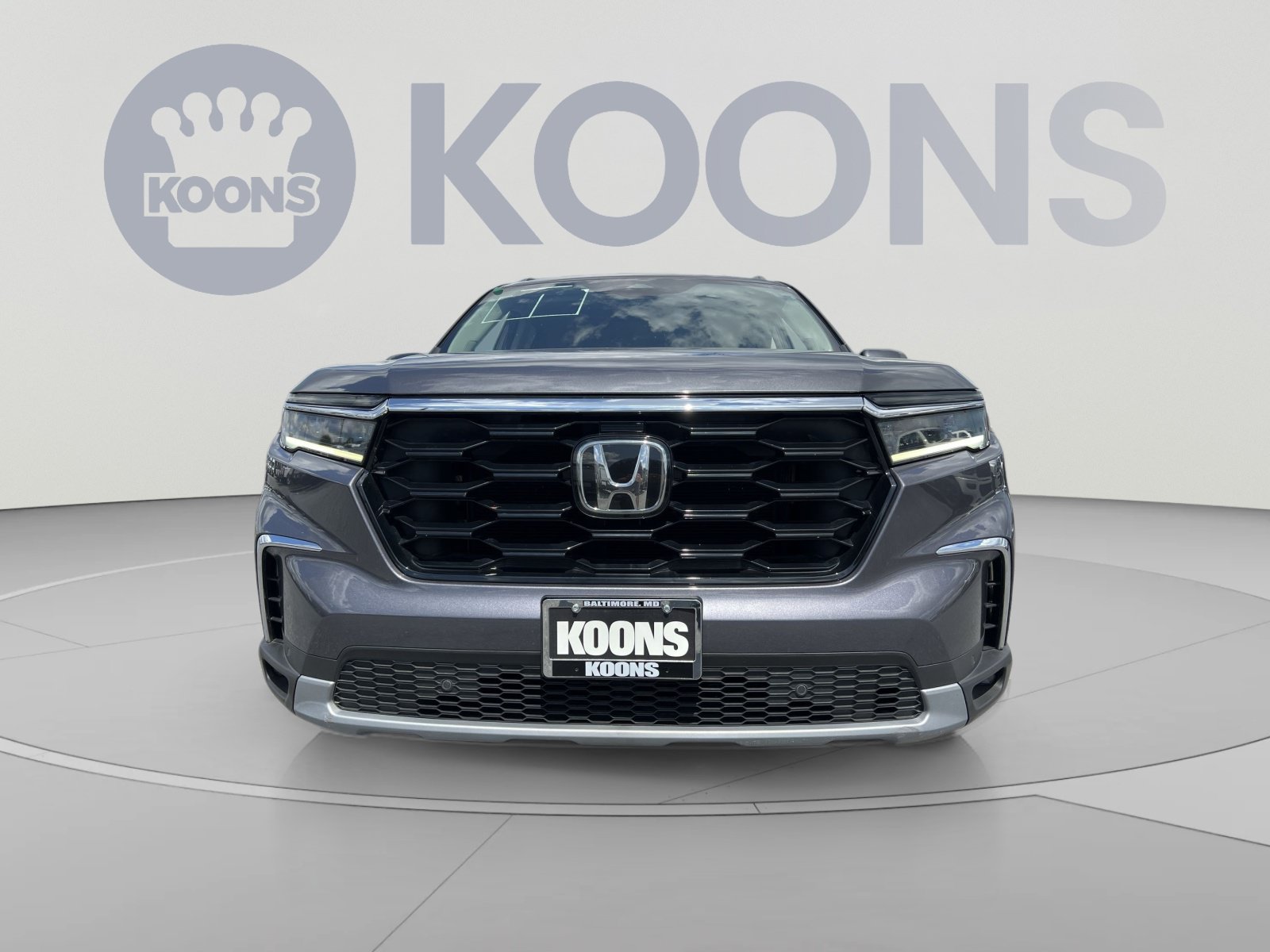 Used 2025 Honda Pilot Touring image 11