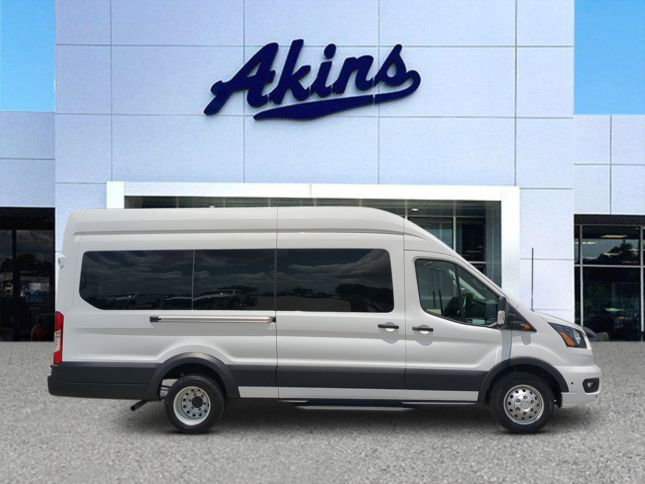 Certified 2025 Ford Transit 350 XLT RWD image 1