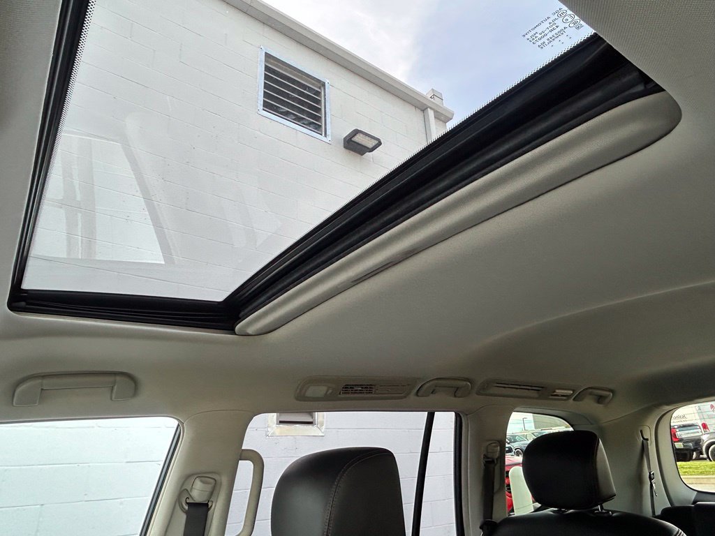 Used 2017 Nissan Armada Platinum w/ Captain Seat Package AWD/4WD image 24