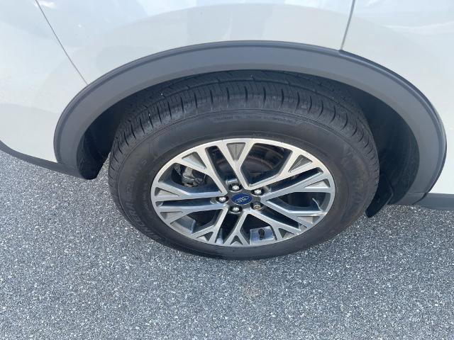 Certified 2021 Ford Escape SEL FWD image 12