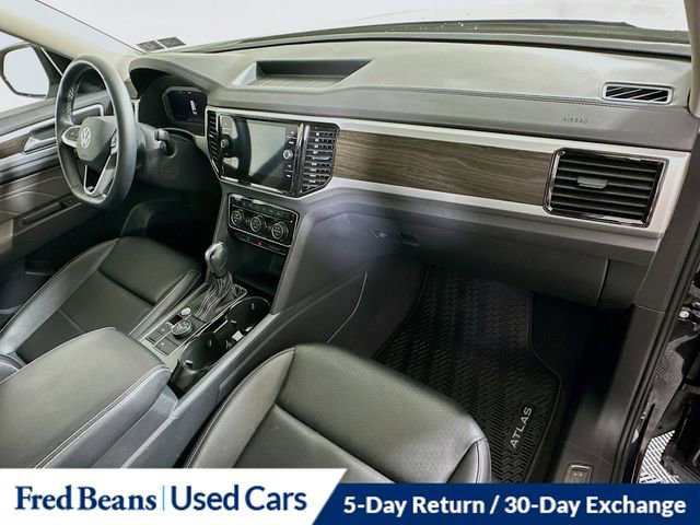 Used 2022 Volkswagen Atlas SE image 31