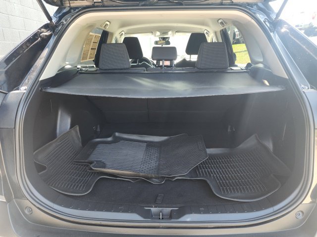 Used 2022 Toyota RAV4 LE AWD/4WD image 13