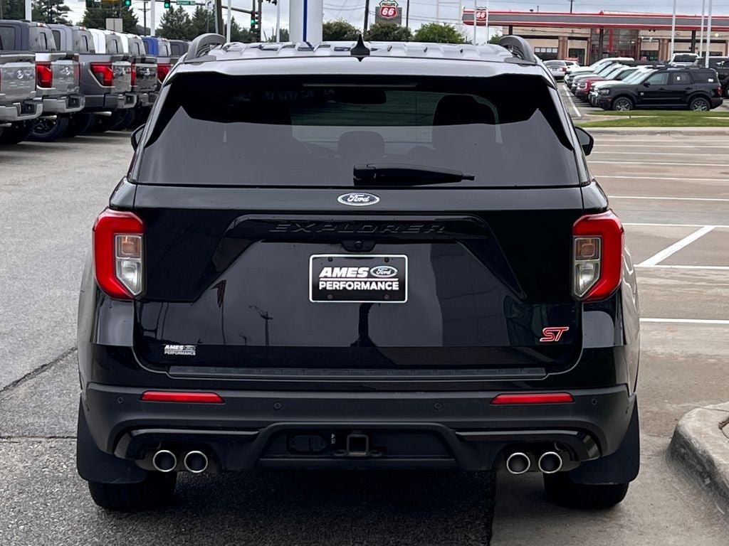 Certified 2022 Ford Explorer ST w/ ST Street Pack AWD/4WD image 5