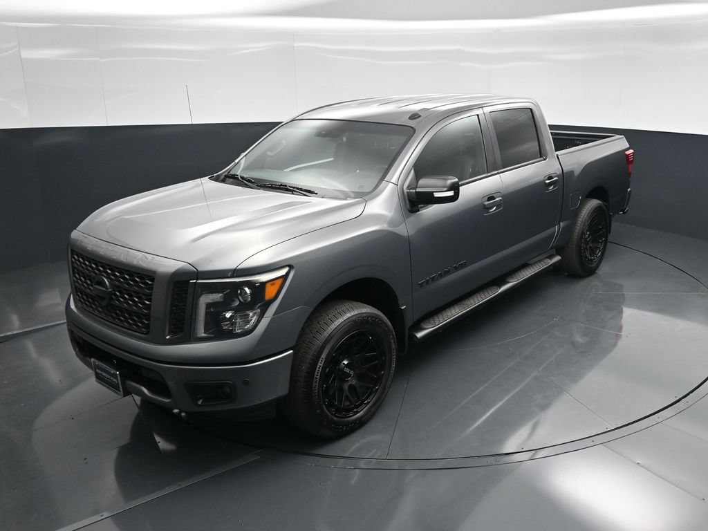 Used 2019 Nissan Titan SV w/ SV Convenience Package RWD image 37